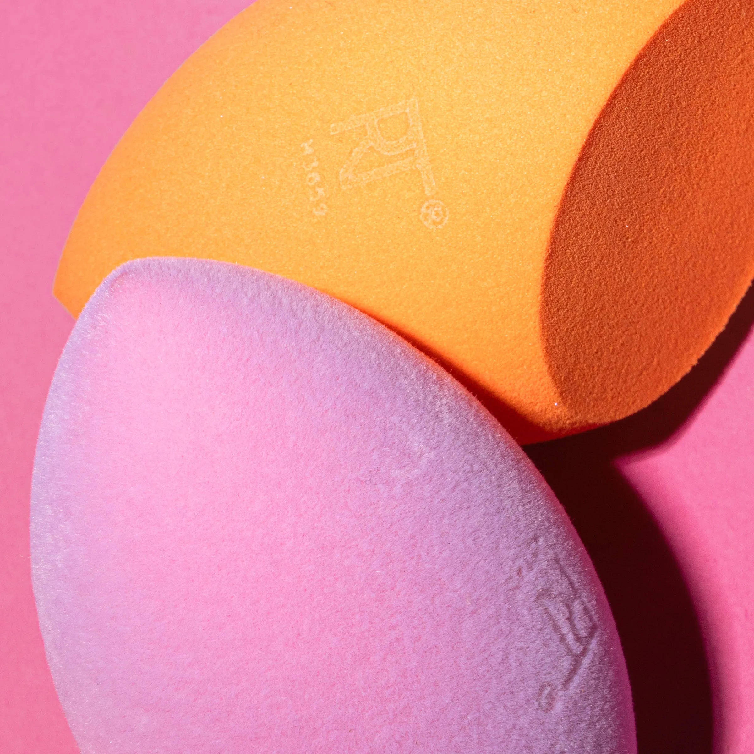 Iconic Blend   Set Makeup Sponge Duo