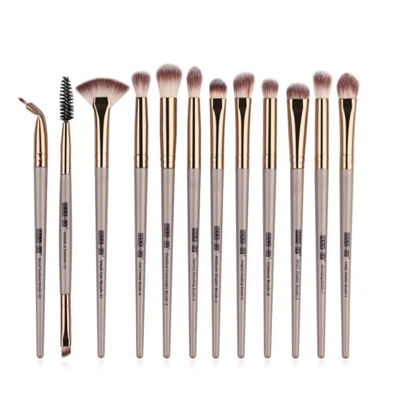 Long Makeup Brushes Set